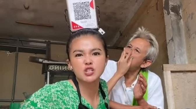 Kenangan Epy Kusnandar dan Istri, Sederhana Jual Jukut Goreng Bersama