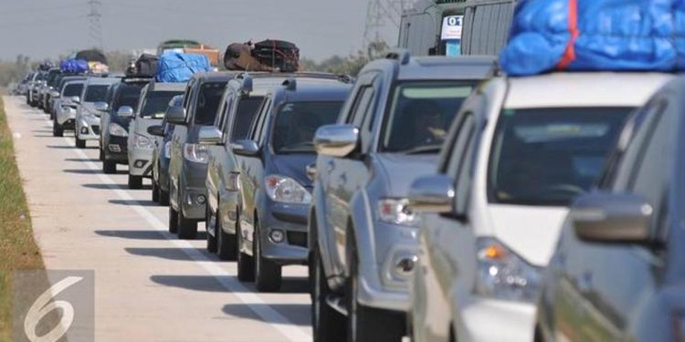 Tips Liburan Akhir Tahun dengan Mobil Pribadi Persiapan dan Perjalanan Pulang