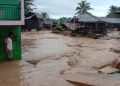 Banjir Bandang Hancurkan Ribuan Rumah, Pengantin Baru Jadi Korban