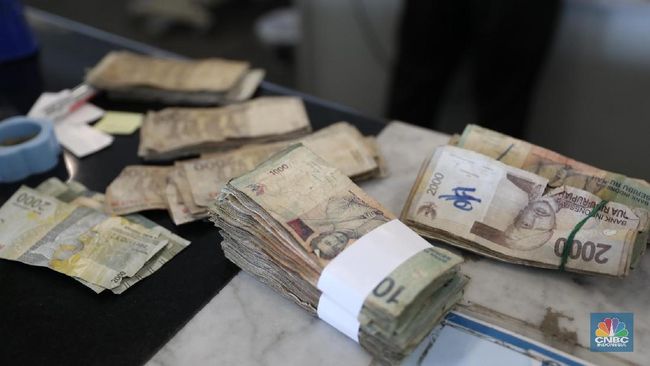 Mobil Bawa Duit Natal Rp166 M Dirampok, 170 Ribu Anggota Polisi Dikerahkan