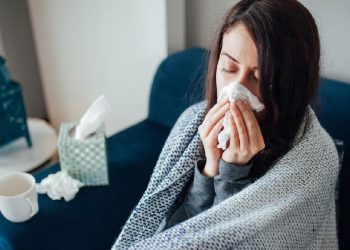 Sering Disangka Sama Padahal Berbeda, Inilah Perbedaan Flu dan Pilek