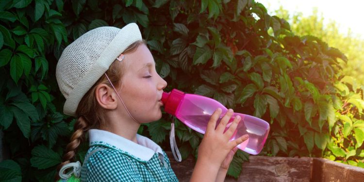 Bahaya Mikroplastik bagi Kesehatan Tubuh Kita