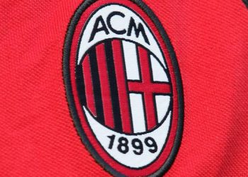 AC Milan Lewati Barcelona dalam Pencarian Bek Muda Senegal