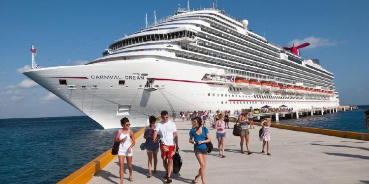 Lombok Akan Dihuni 25 Kapal Pesiar di 2026 dengan Fasilitas Terbatas